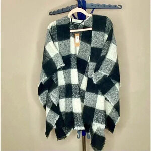 Steve Madden Black and White Checkered Wrap